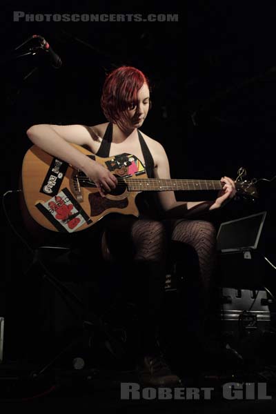 DEBORAH SAYS PLAY - 2008-10-23 - PARIS - La Boule Noire - 